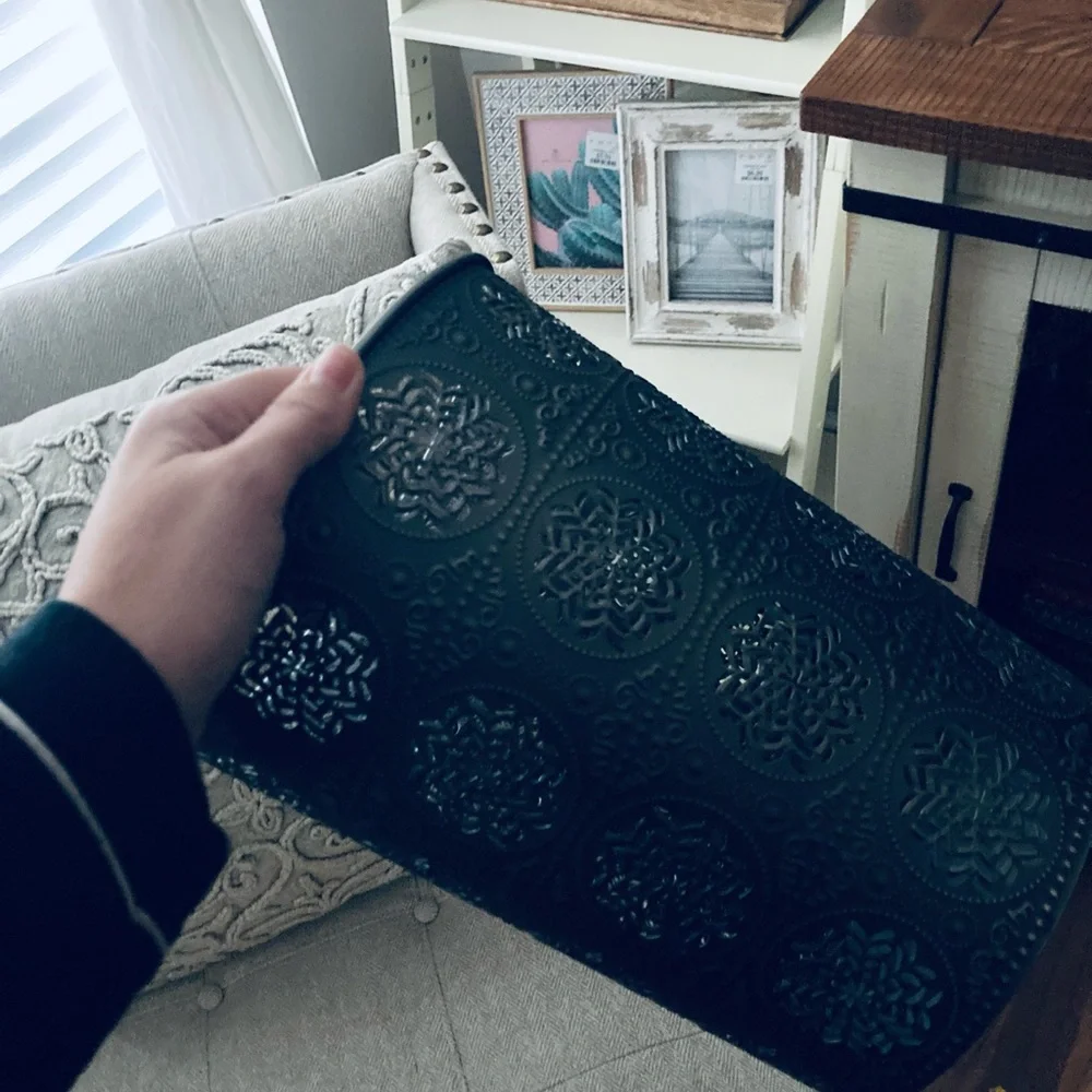 Brand New Metal Trashcan - Picture 3 of 3